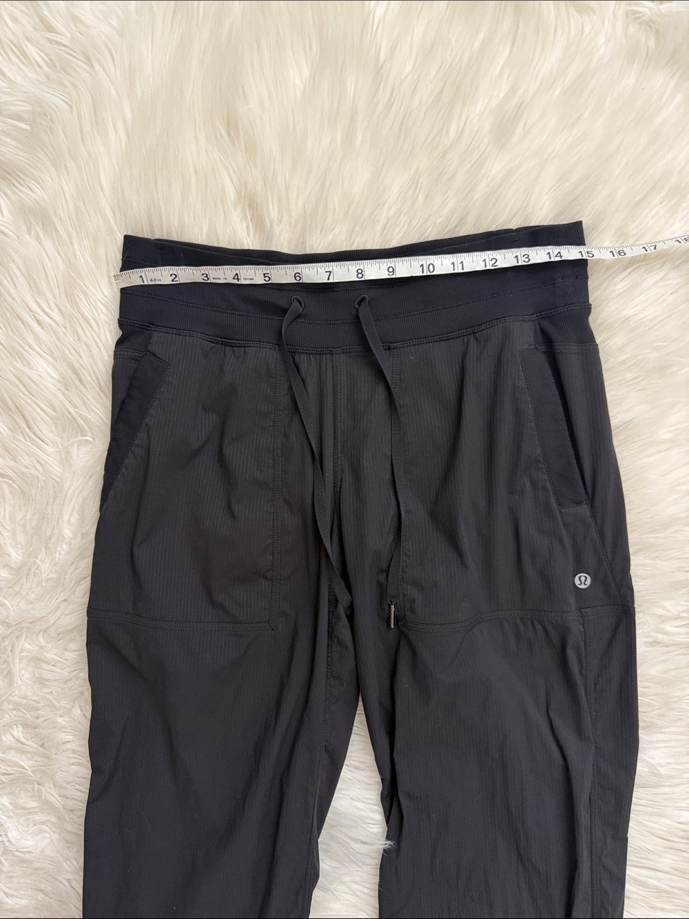 Lululemon Black Studio Pants Size 8 Tall - Picture 8 of 10